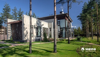 Фасады: Дом из кирпича в Охтинском парке №6