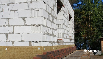 Фасады дома : Загородный дом из газобетона в Сосновом Бору №15