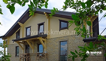Фасады дома: Дом в стиле шале напротив крепости Орешек №7