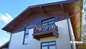 Фасады: Кирпичный коттедж, стилизованный под альпийское шале №13