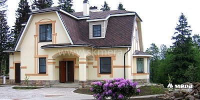 Фасады коттеджа из газобетона: Дом из газобетона 180 кв. м. в Новотоксово №1