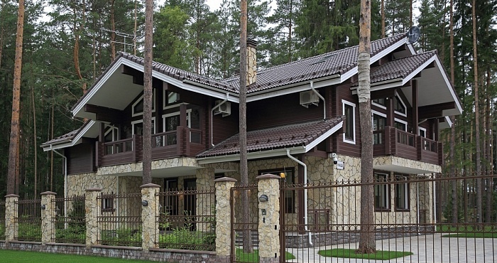 Комбинированный коттедж по проекту М283 в Охтинском парке