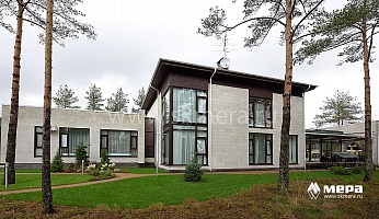Фасады: Дом из кирпича в Охтинском парке №10